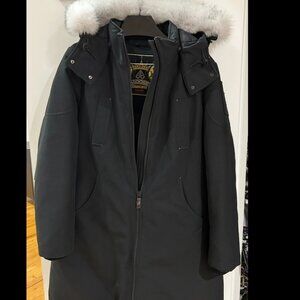 Womans Moose Knuckles Yukon Parka Coat XL excellent condition!